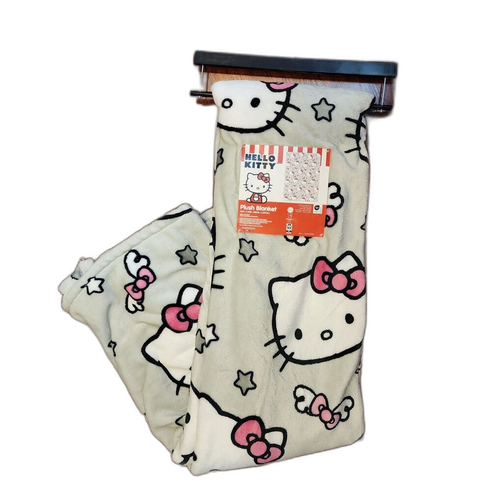 Sanrio Hello Kitty PLush Throw 60 in x 90 Twin Gray with Bows and Stars TikTok